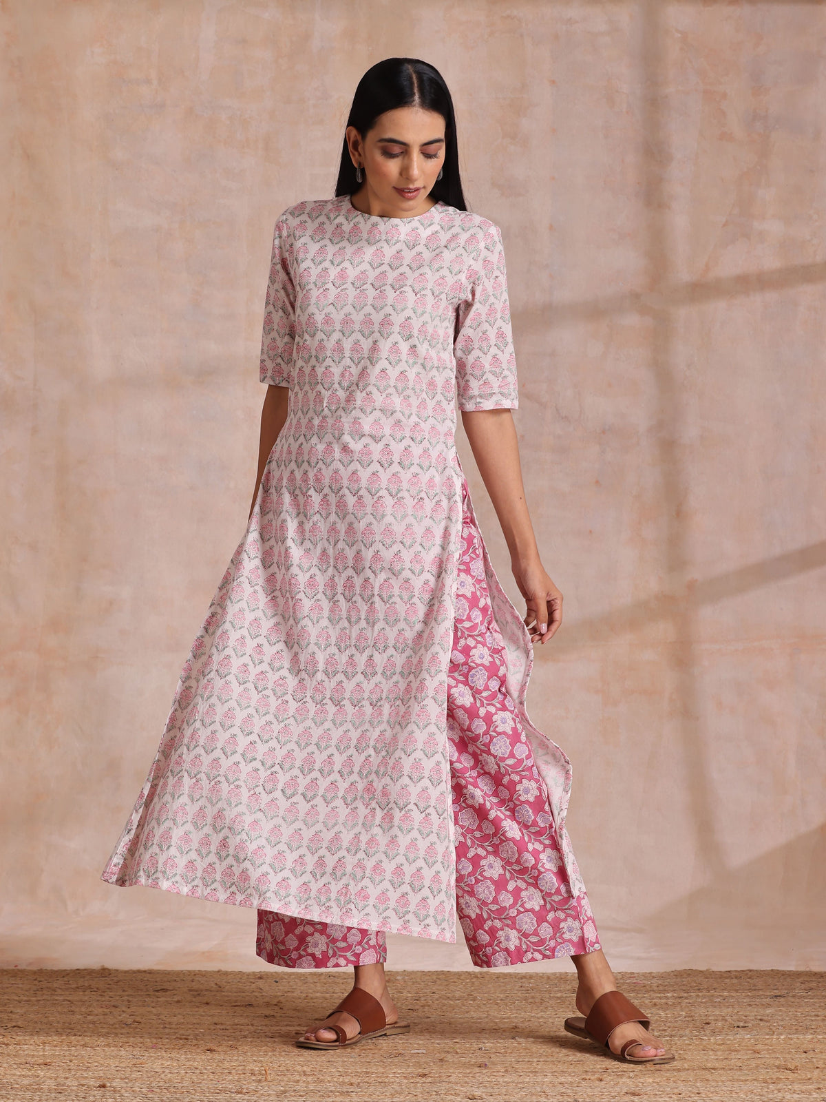 trueBrowns Pink Green Floral On White Block Print Cotton Slit Kurta Pant Set | Relove | Grocsy