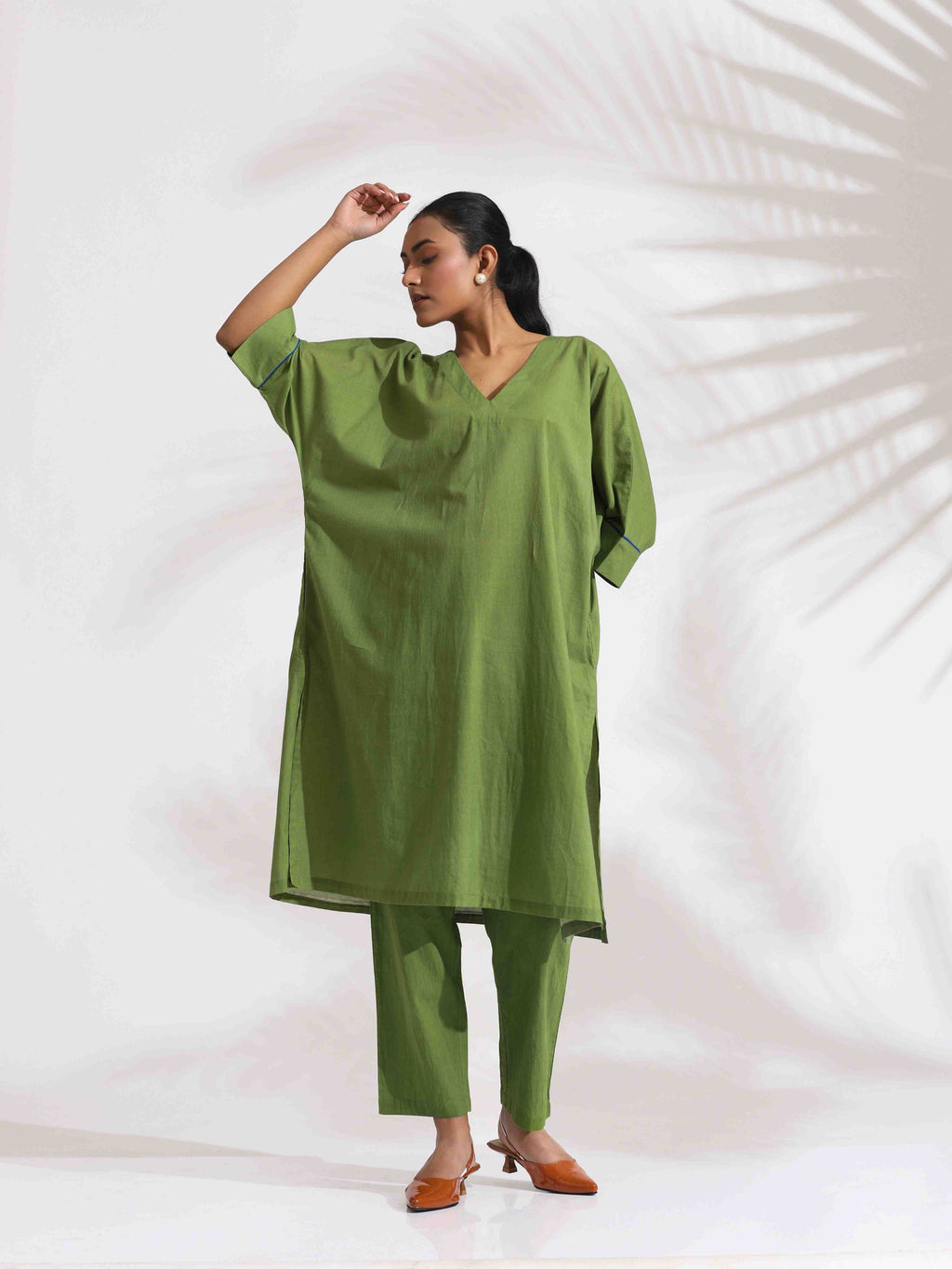 trueBrowns Green Cotton Placement Print Kurta Co-ord Set | Grocsy