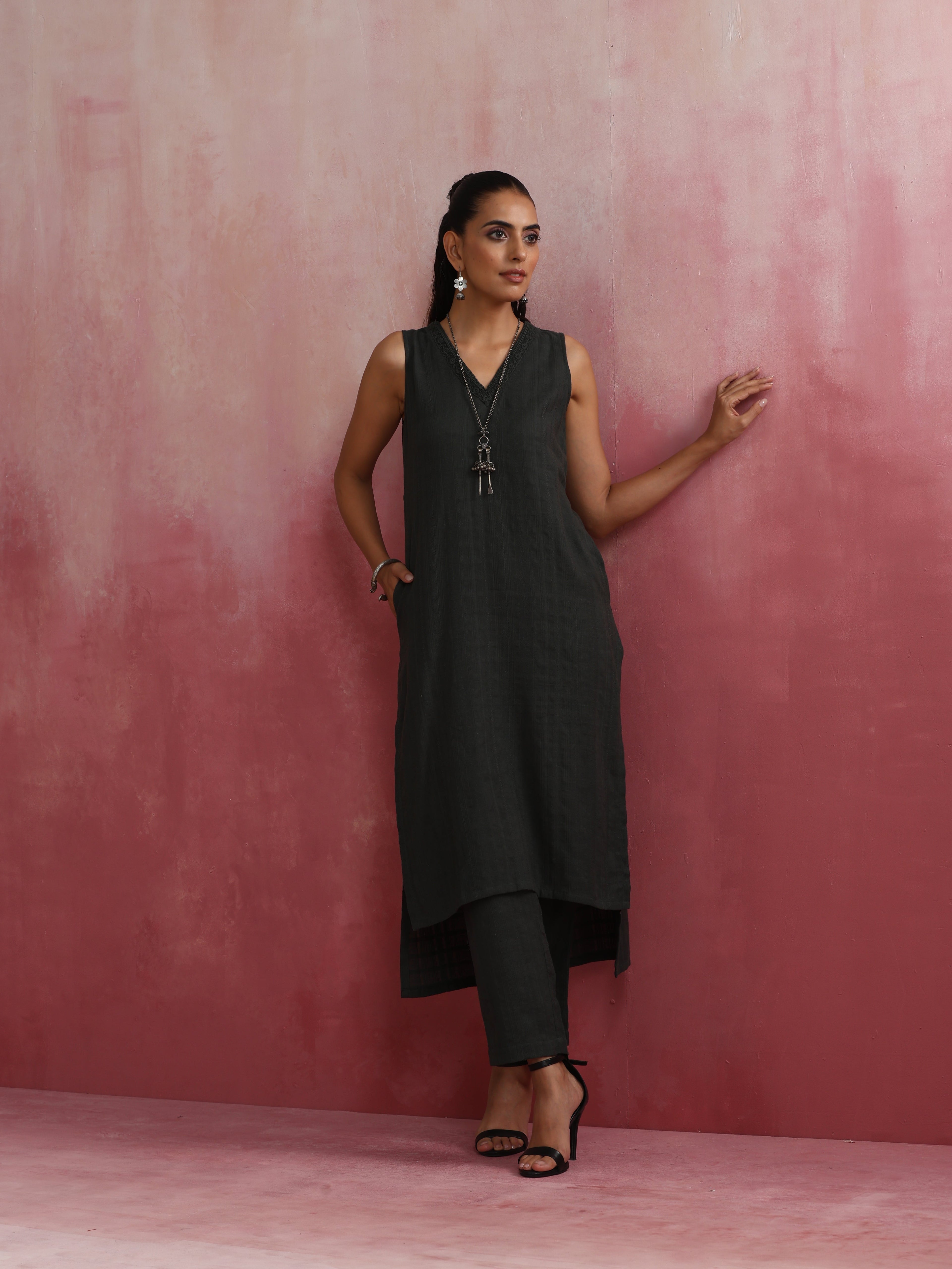 trueBrowns Dark Olive Green Cotton Dobby Kurta Set | Grocsy