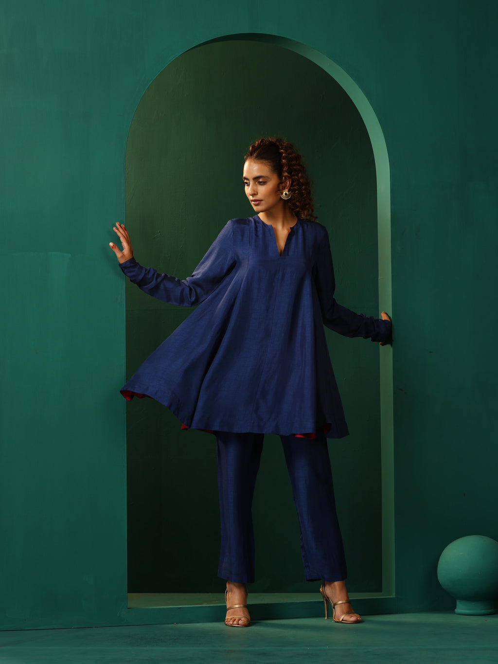 trueBrowns Blue Silk Flared Co-ord Set | Grocsy