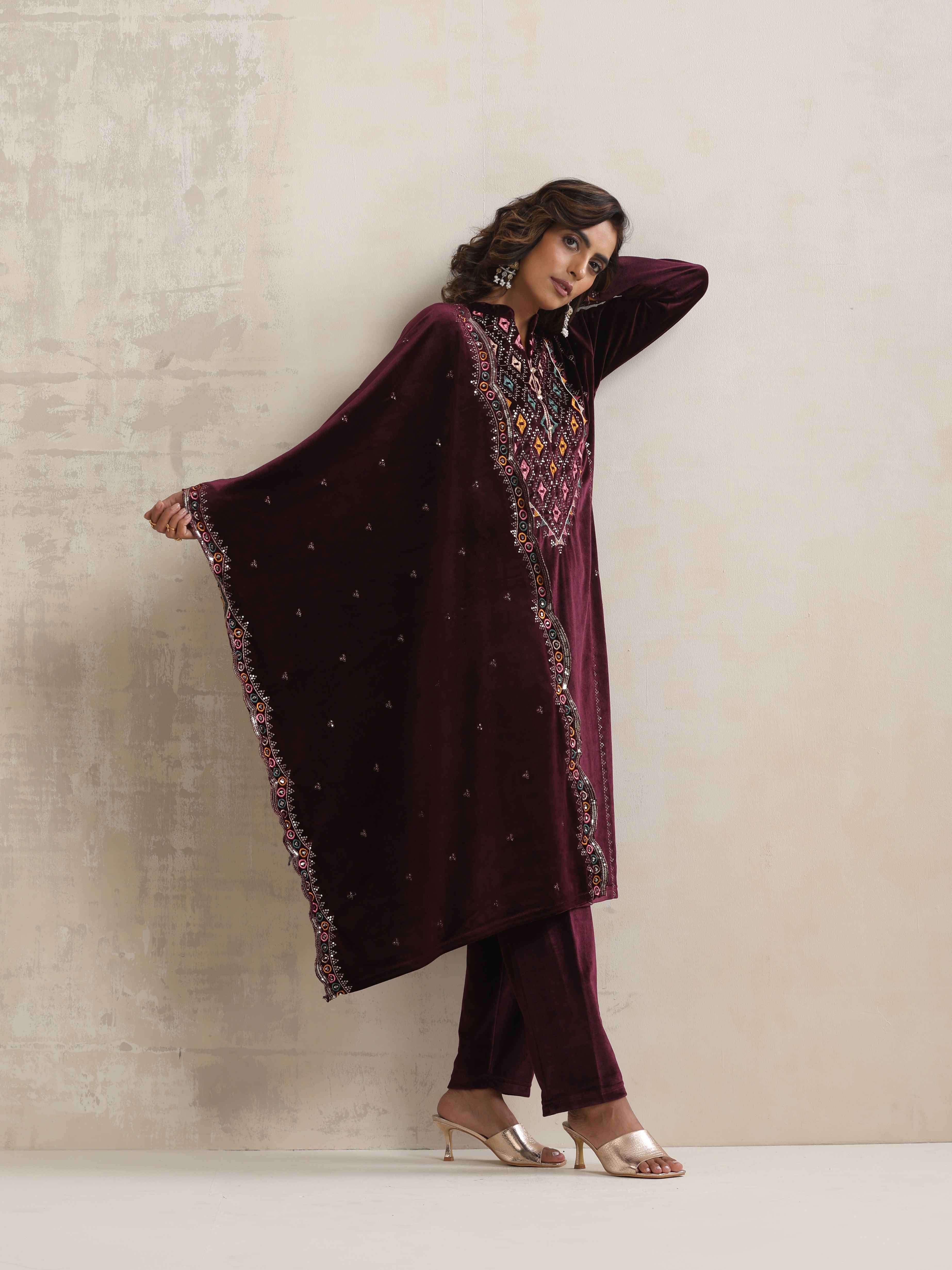 trueBrowns Purple Velvet Geometric Embroidered Kurta Pant Dupatta Set | Grocsy