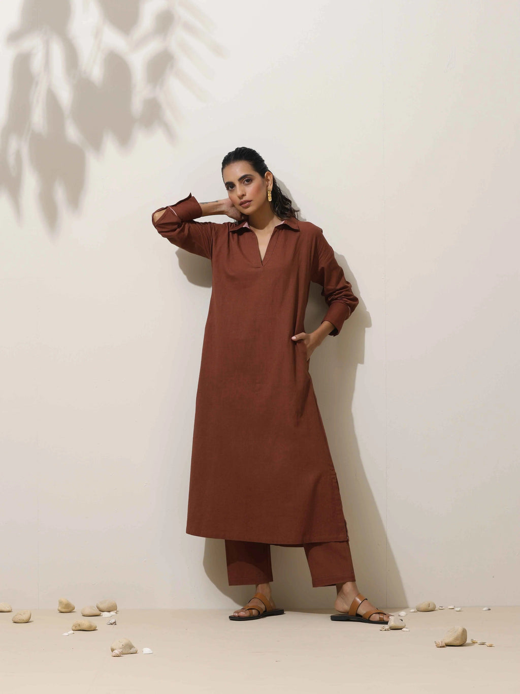 trueBrowns Brown Cotton Linen Kurta Pant Set | Grocsy