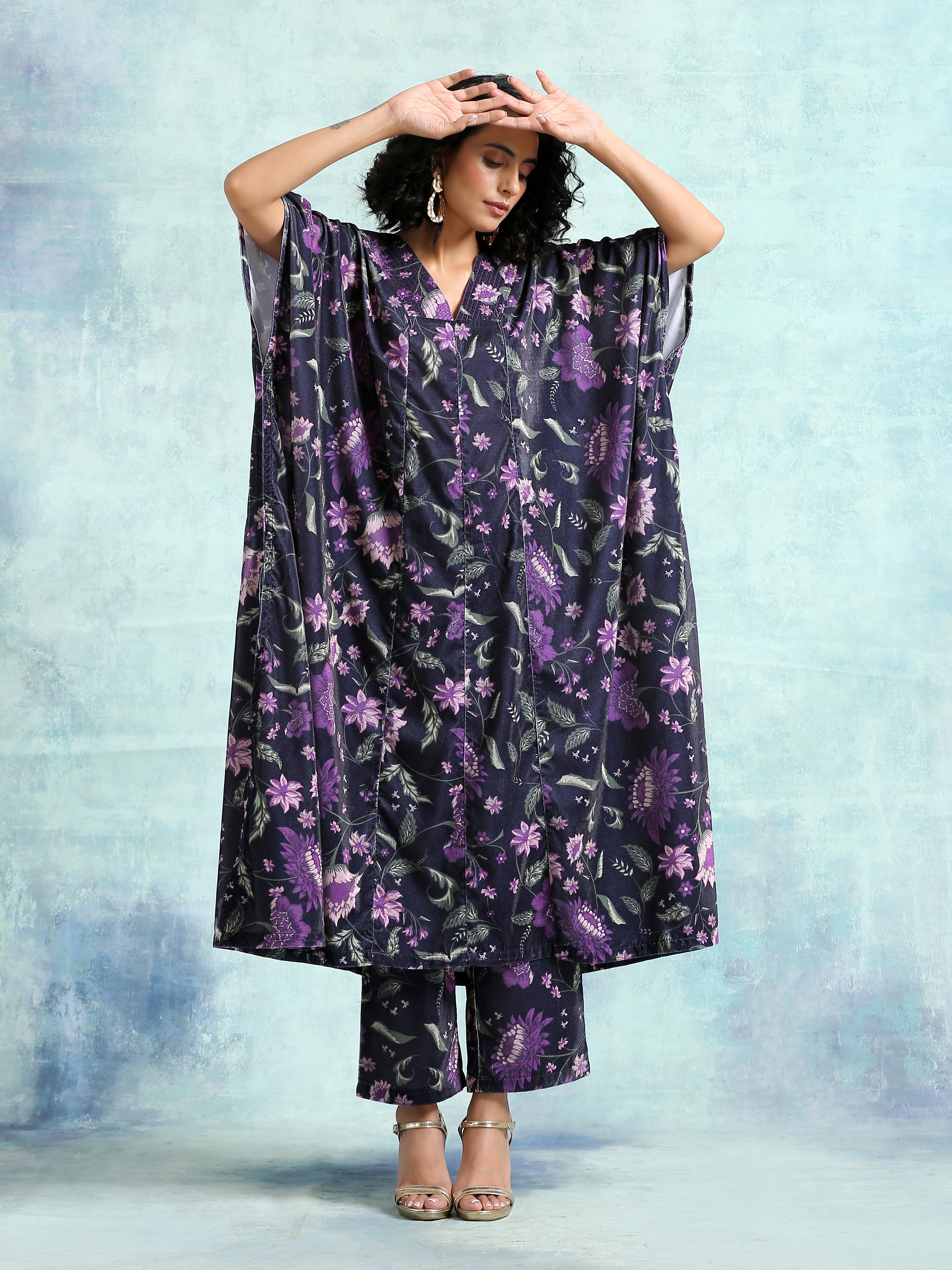 trueBrowns Black Printed Velvet Kaftan Kurta | Grocsy
