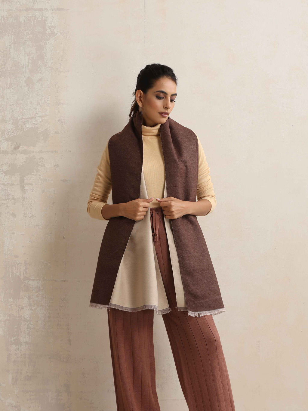 trueBrowns Dark Brown Reversible Woollen Stole | Grocsy