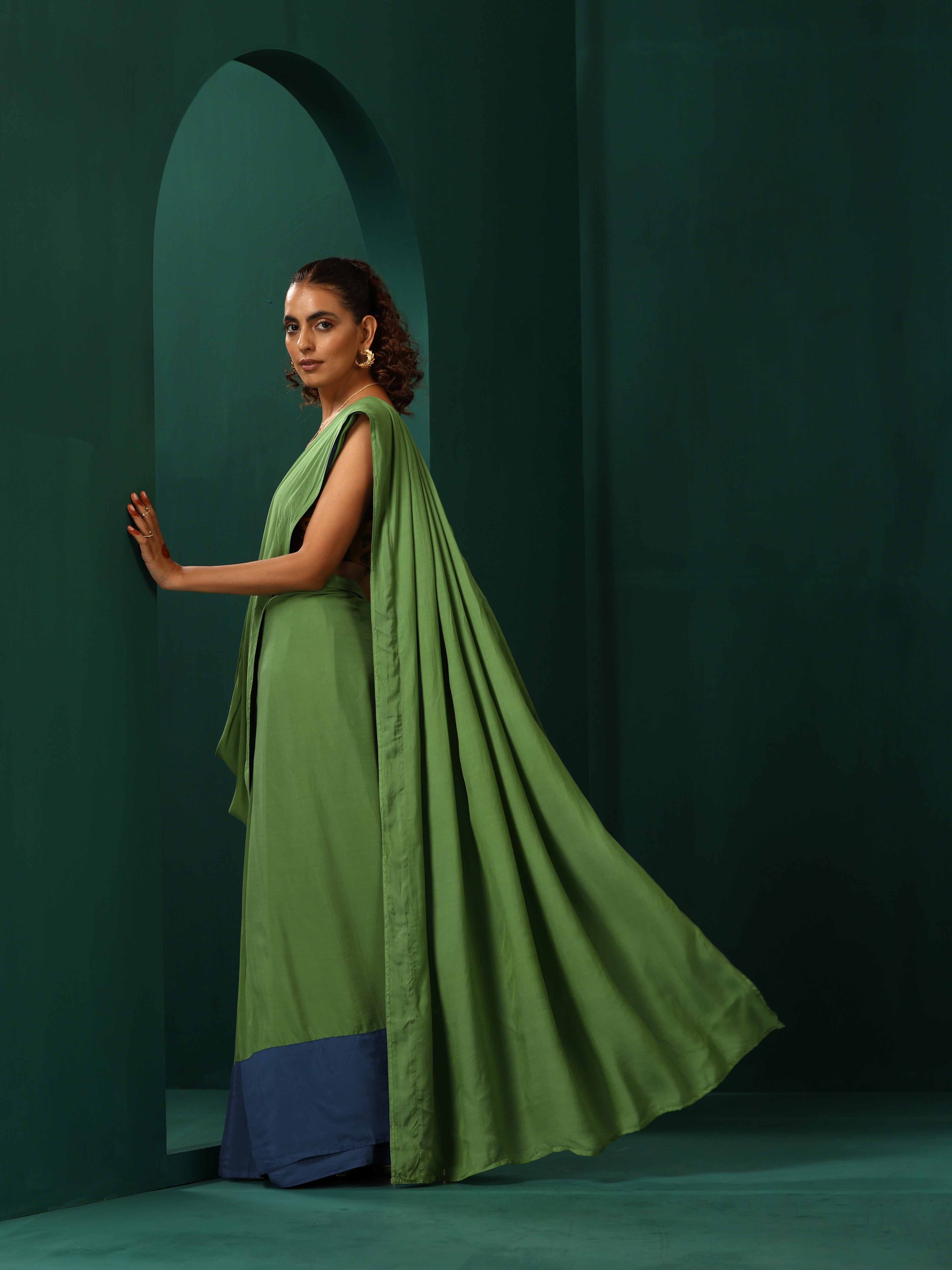 trueBrowns Green Muslin Silk Ready to Wear Saree | Grocsy