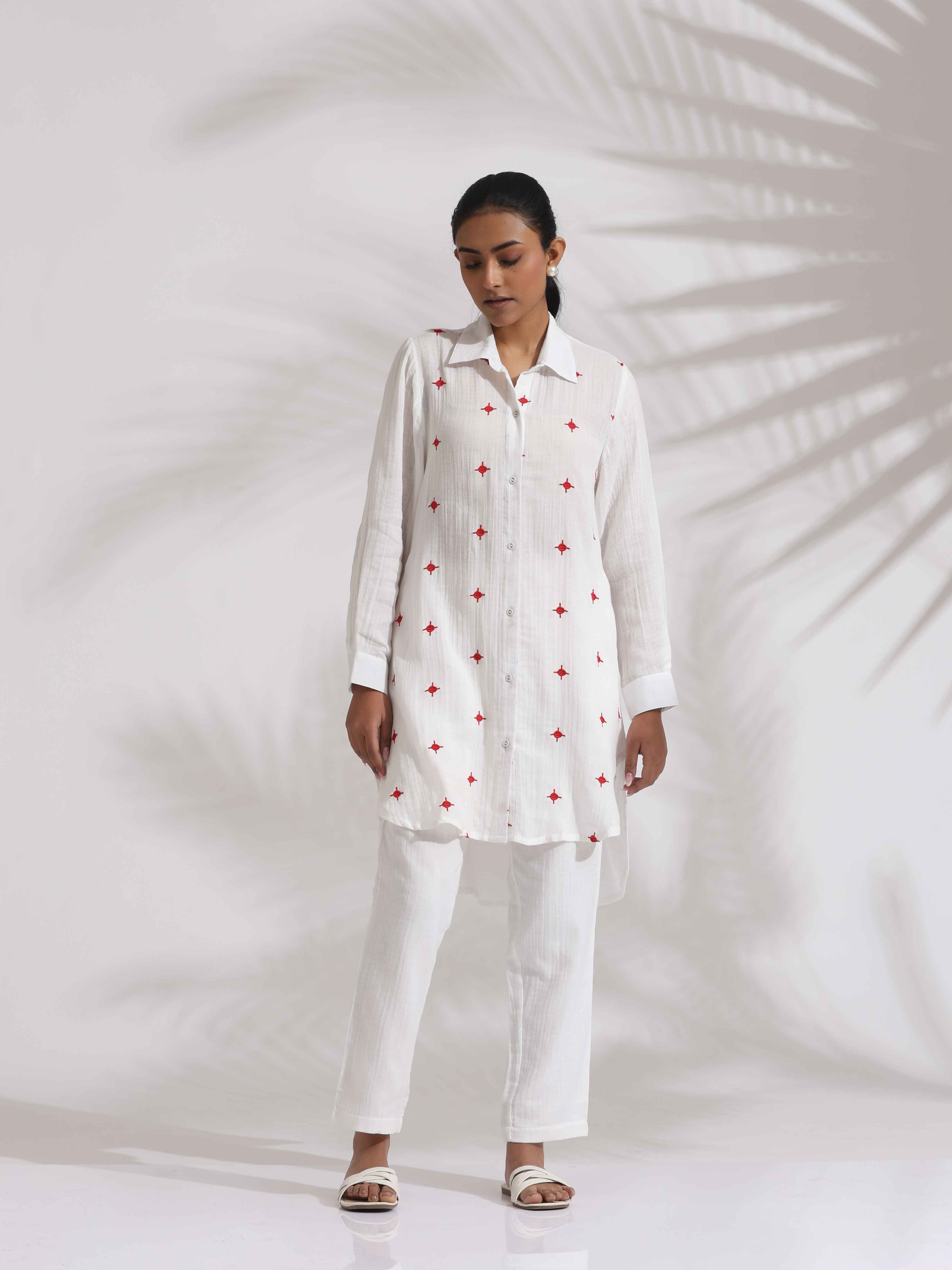 trueBrowns White Cotton Embroidered Kurta Co-ord Set | Grocsy
