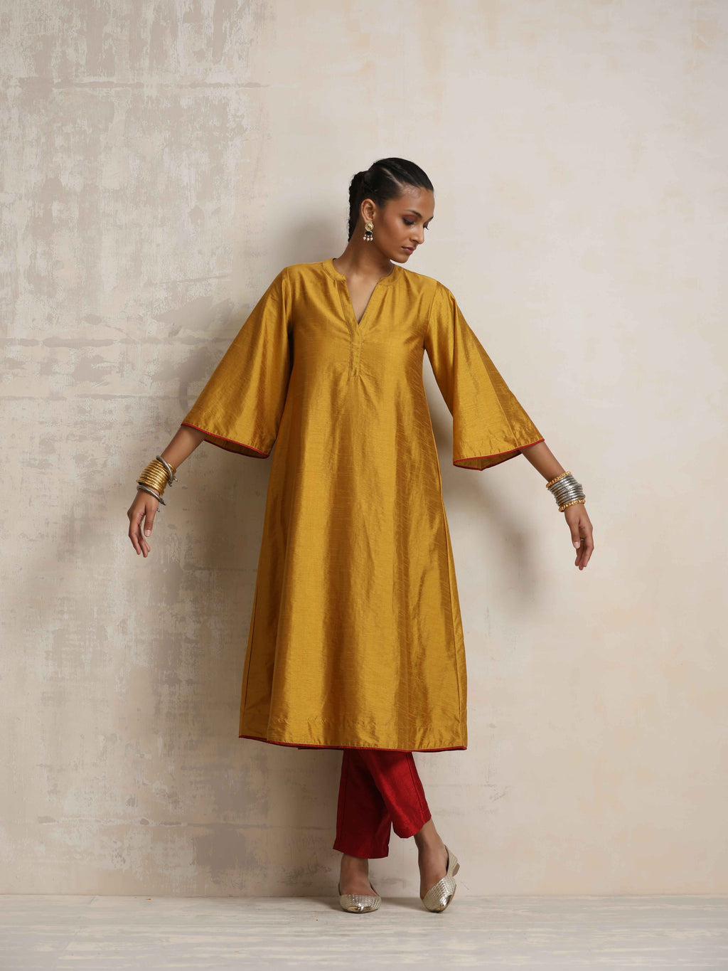 trueBrowns Gold Silk Kurta Set | Grocsy