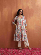 trueBrowns Off White Ikat Print Kurta Set | Grocsy