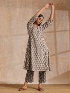 trueBrowns Clay Dabu Buta Print Cotton Front Neck Gathered Kurta Pant Set | Grocsy