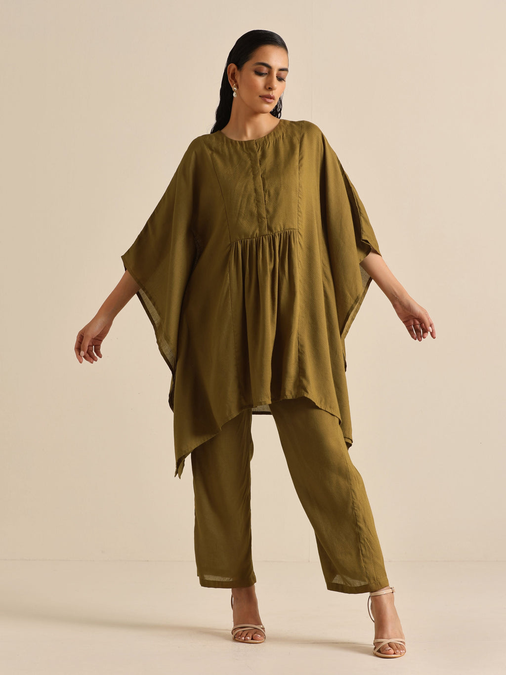trueBrowns Olive Green Texture Doddy Kaftan Gathered Co-Ord Set | Grocsy