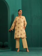 trueBrowns Beige Floral Bunch Muslin Silk Printed Relaxed Co-ord Set | Grocsy
