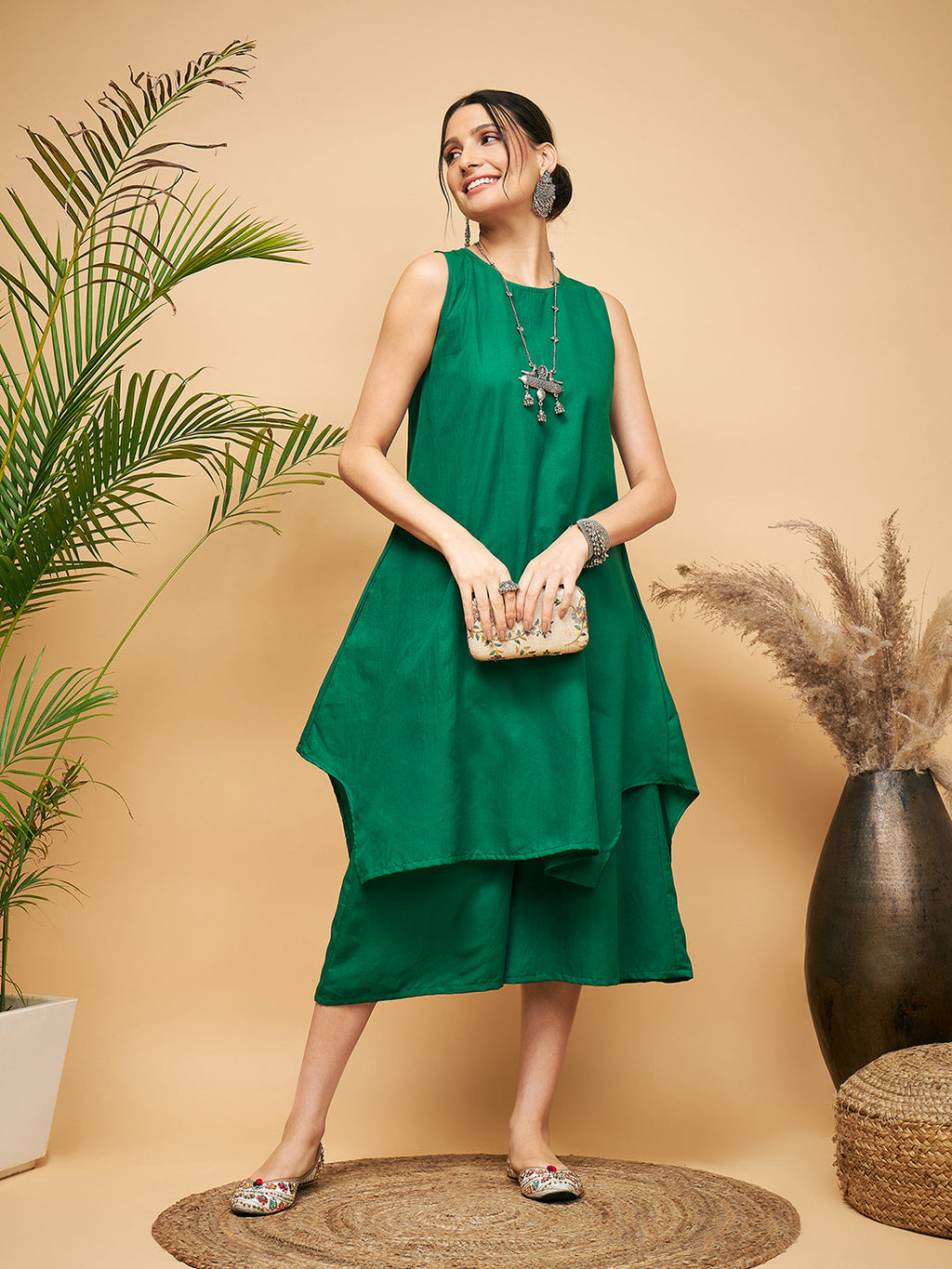 InWeave Women's Forest Green Short Kurta Palazzo Set | Grocsy