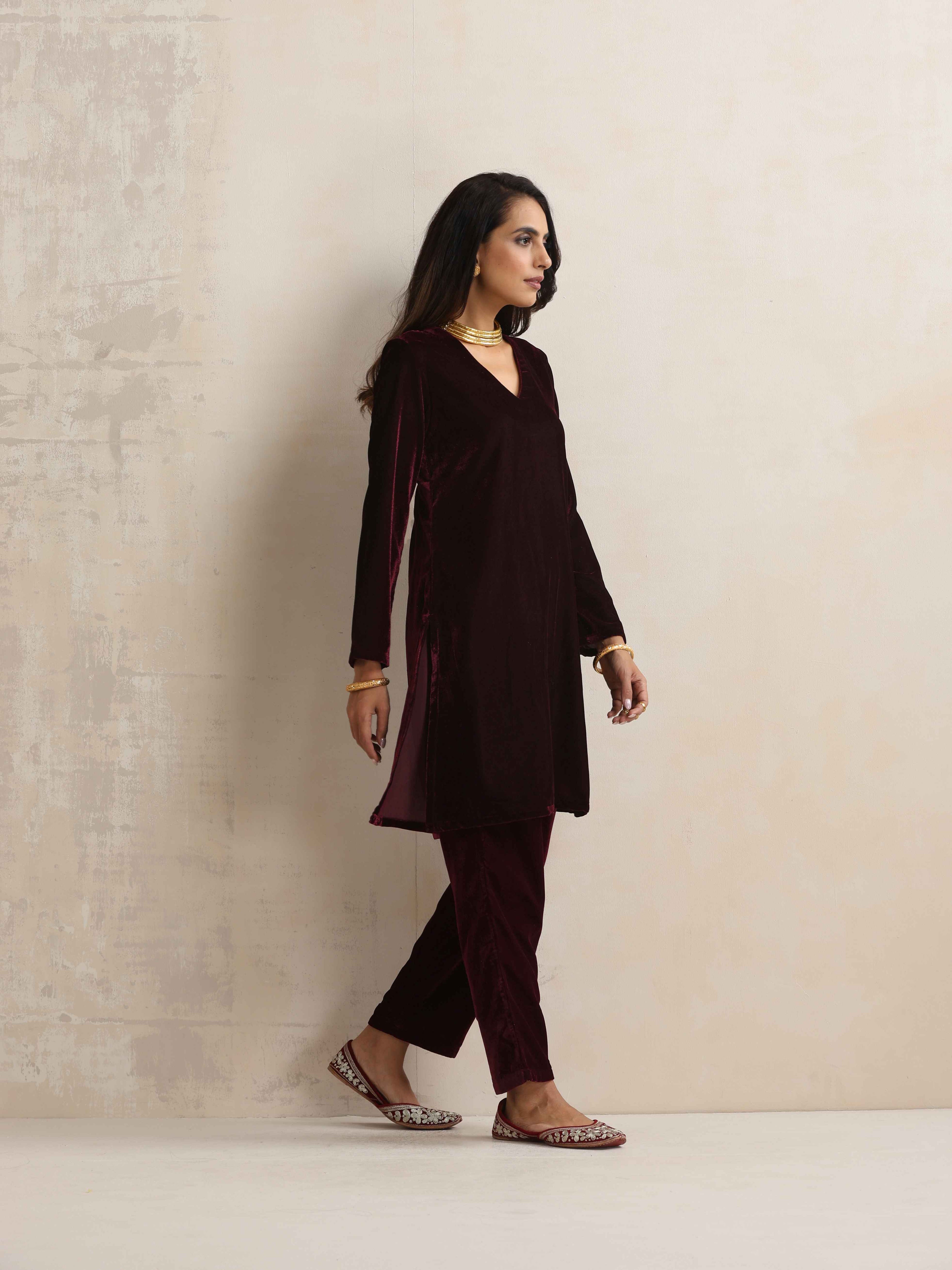 trueBrowns Purple Velvet Kurta Co-ord Set | Grocsy