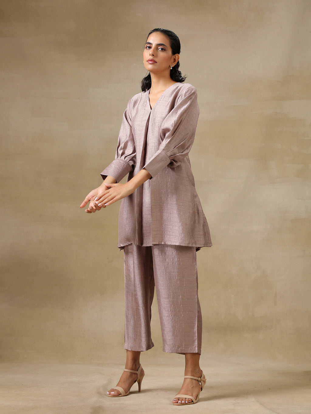 trueBrowns Grey Textured Silk Neck Pleat Co-Ord Set | Grocsy