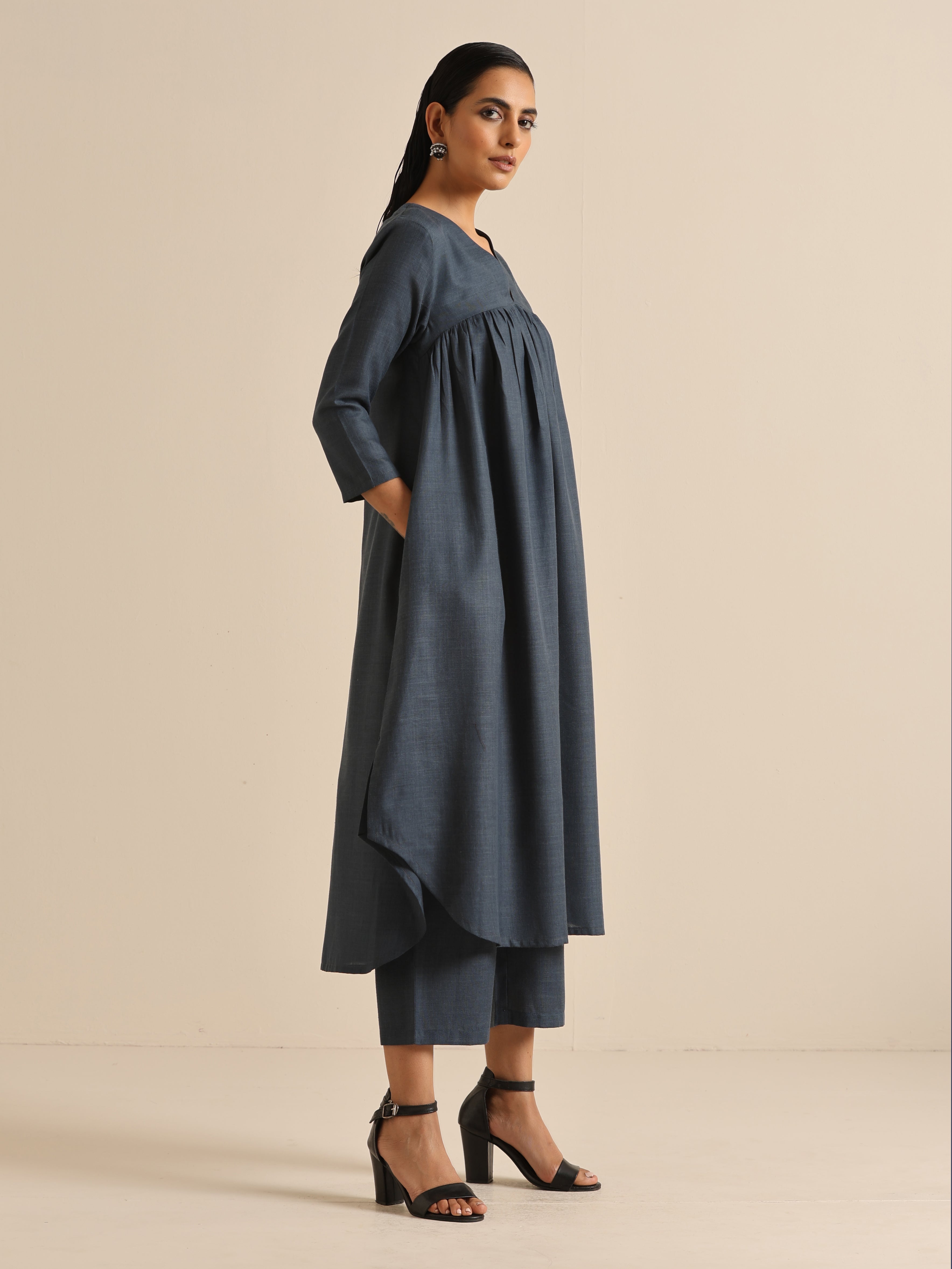 trueBrowns Light Blue Slub Gathered Kurta Pant Set | Grocsy