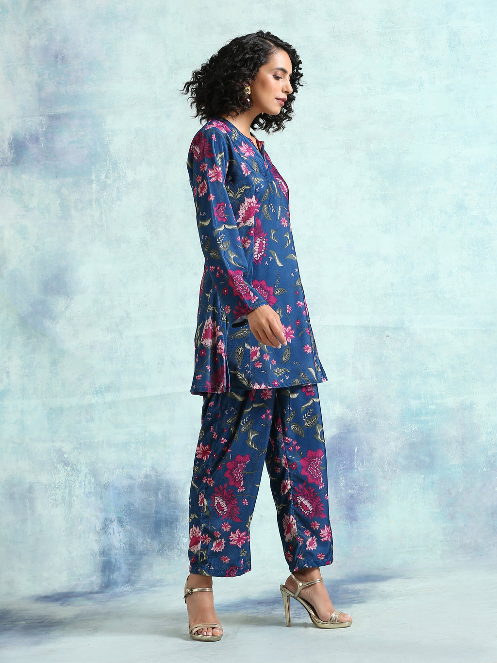 trueBrowns Blue Printed Velvet Co-Ord Set | Grocsy