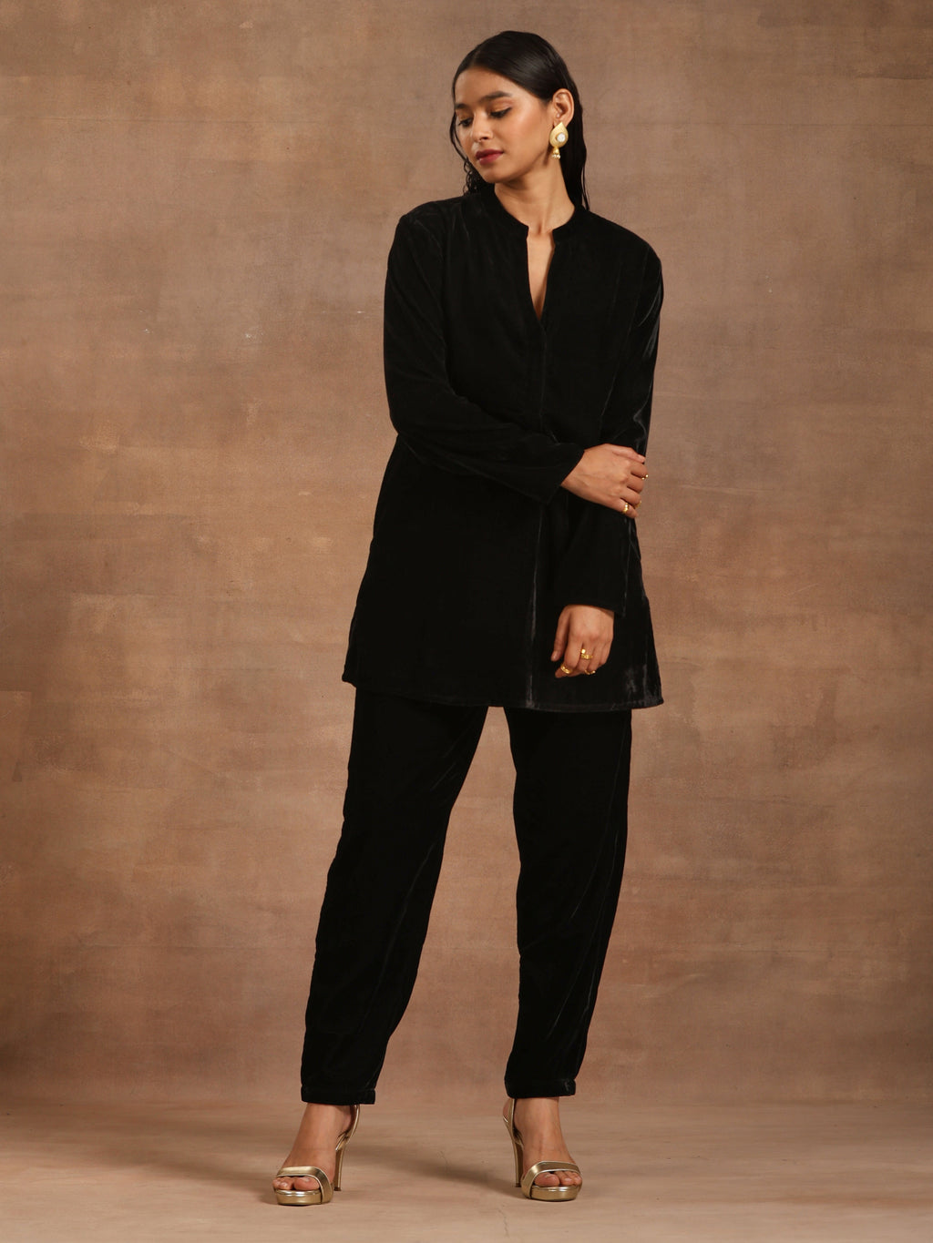 trueBrowns Black Velvet Solid Co-ord Set | Grocsy