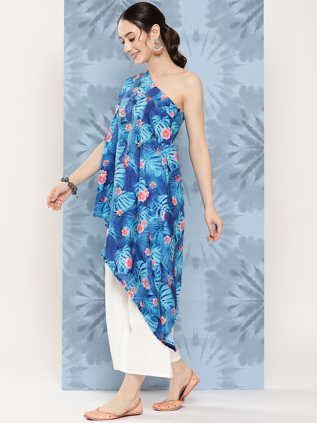InWeave Women's Blue Pink Japanese Art Oneshoulder Top | Grocsy