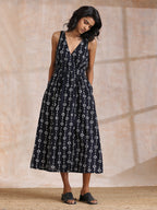 trueBrowns Black White Geometric Print Cotton Sleeveless Wrap Dress | Grocsy