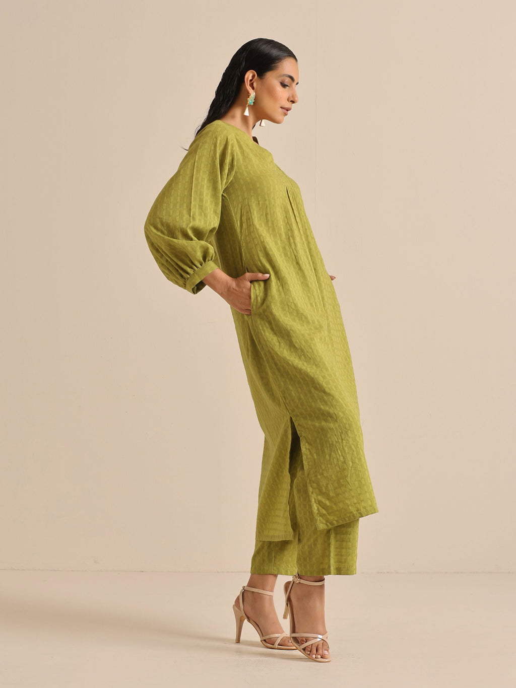 trueBrowns Fresh Green Dobby Puff Sleeve Kurta Pant Set | Grocsy