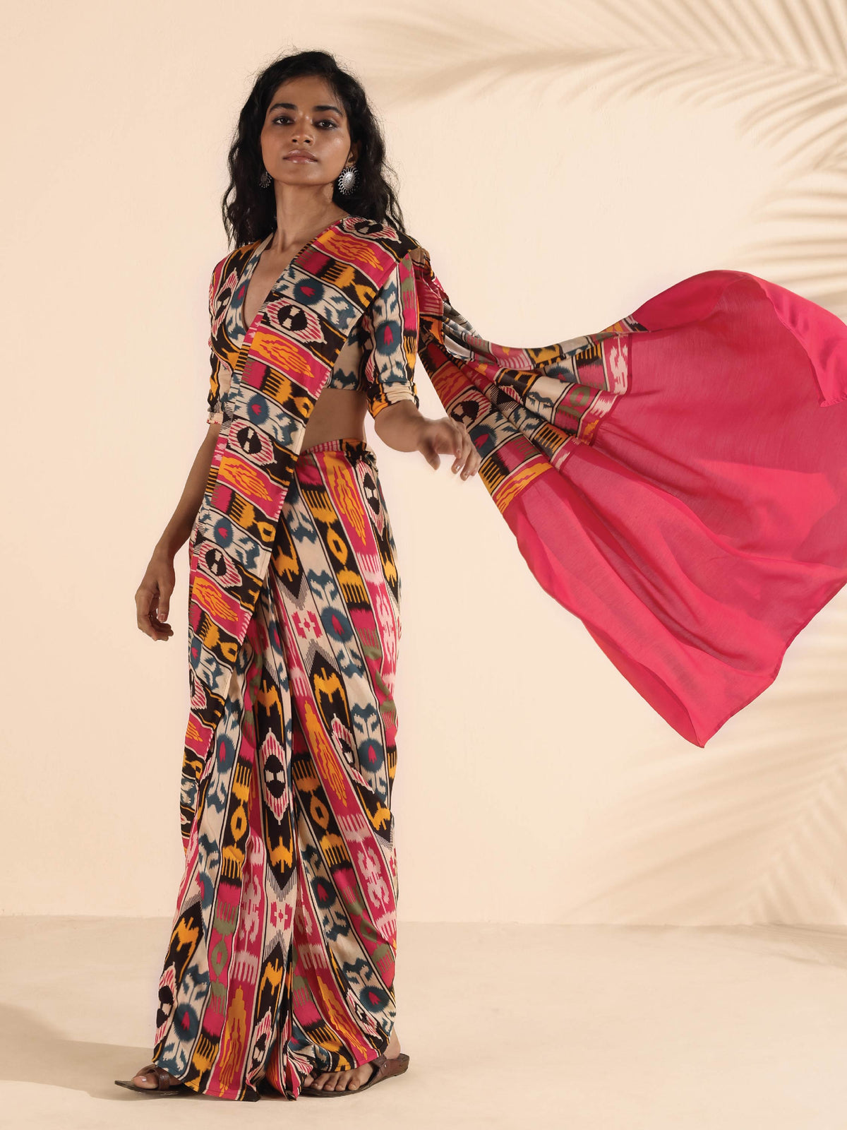 trueBrowns Cola Pink Muslin Ikat Saree | Grocsy