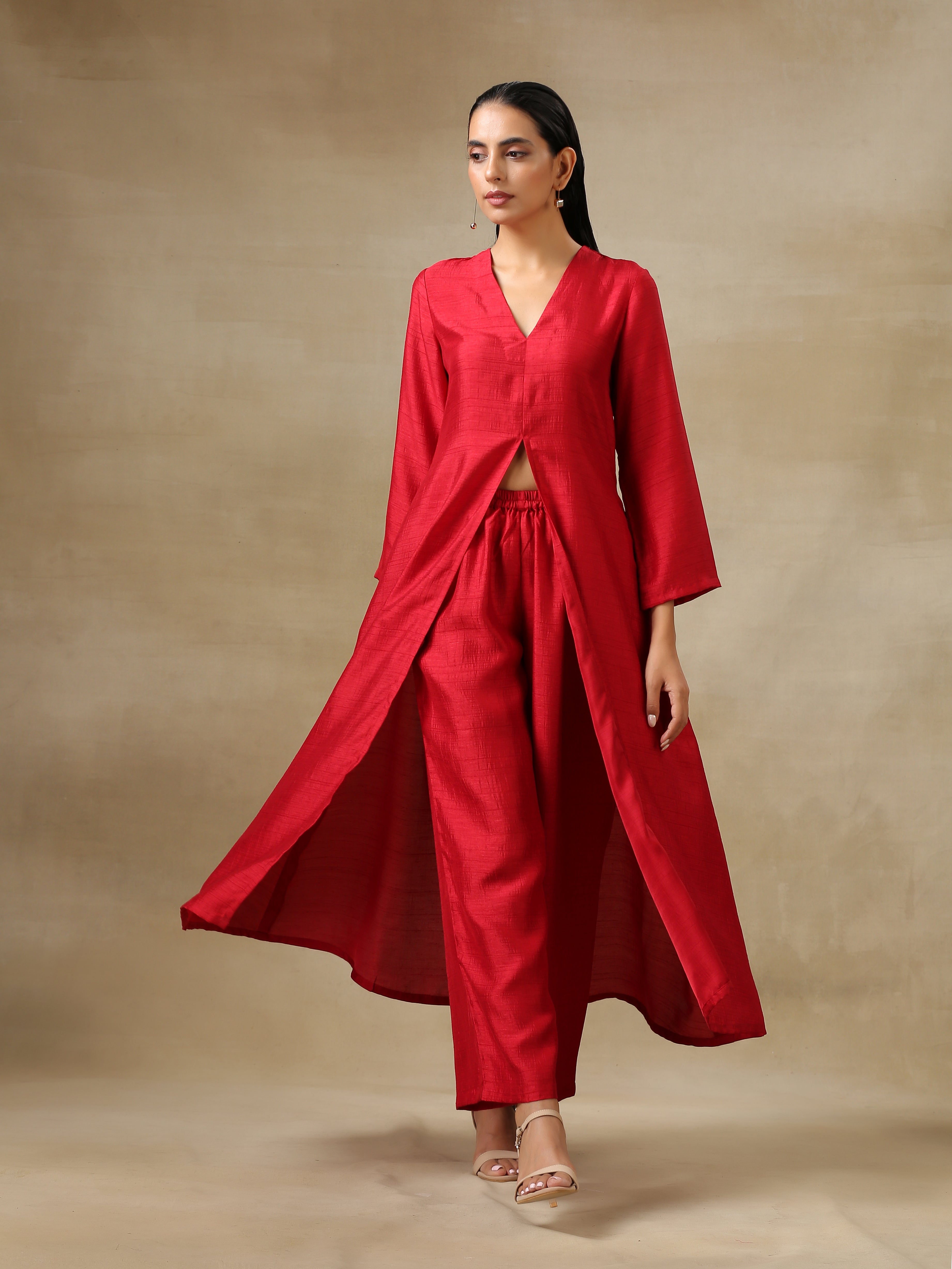 trueBrowns Maroon Textured Silk Front Slit Kurta Pant Set | Grocsy