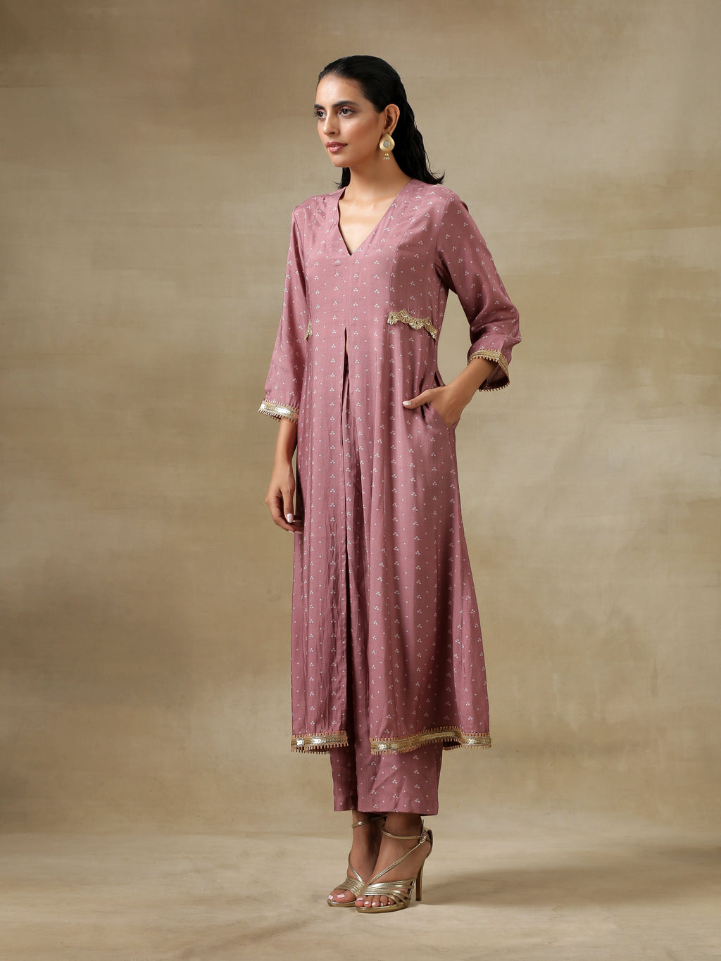 trueBrowns Dark Mauve Bandhani Printed Silk Front Slit Kurta Pant Set | Grocsy