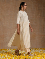 trueBrowns Ivory Gold Cotton Neck Pleat Kurta Set | Grocsy