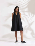 trueBrowns Black Slub Dress | Grocsy