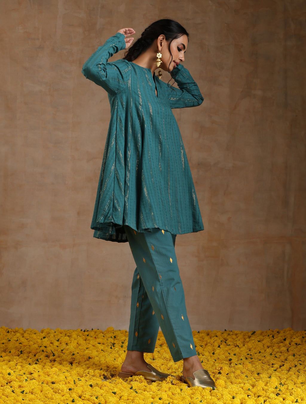 trueBrowns Deep Sea Gold Cotton Flared Co-Ord Set | Grocsy