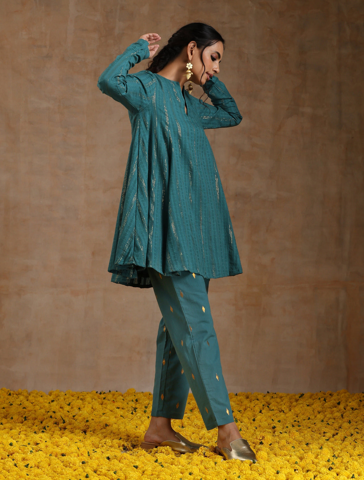 trueBrowns Deep Sea Gold Cotton Flared Co-Ord Set | Grocsy
