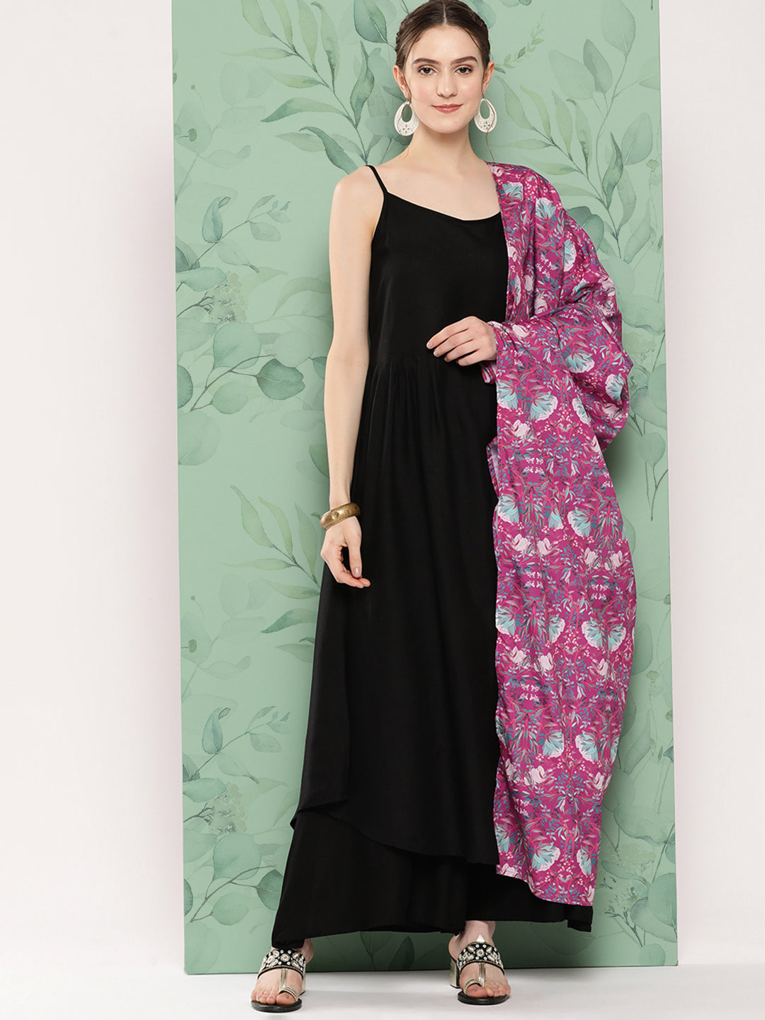 InWeave Women's Black Strappy Set W Magenta Camelia Cr Dupatta | Grocsy