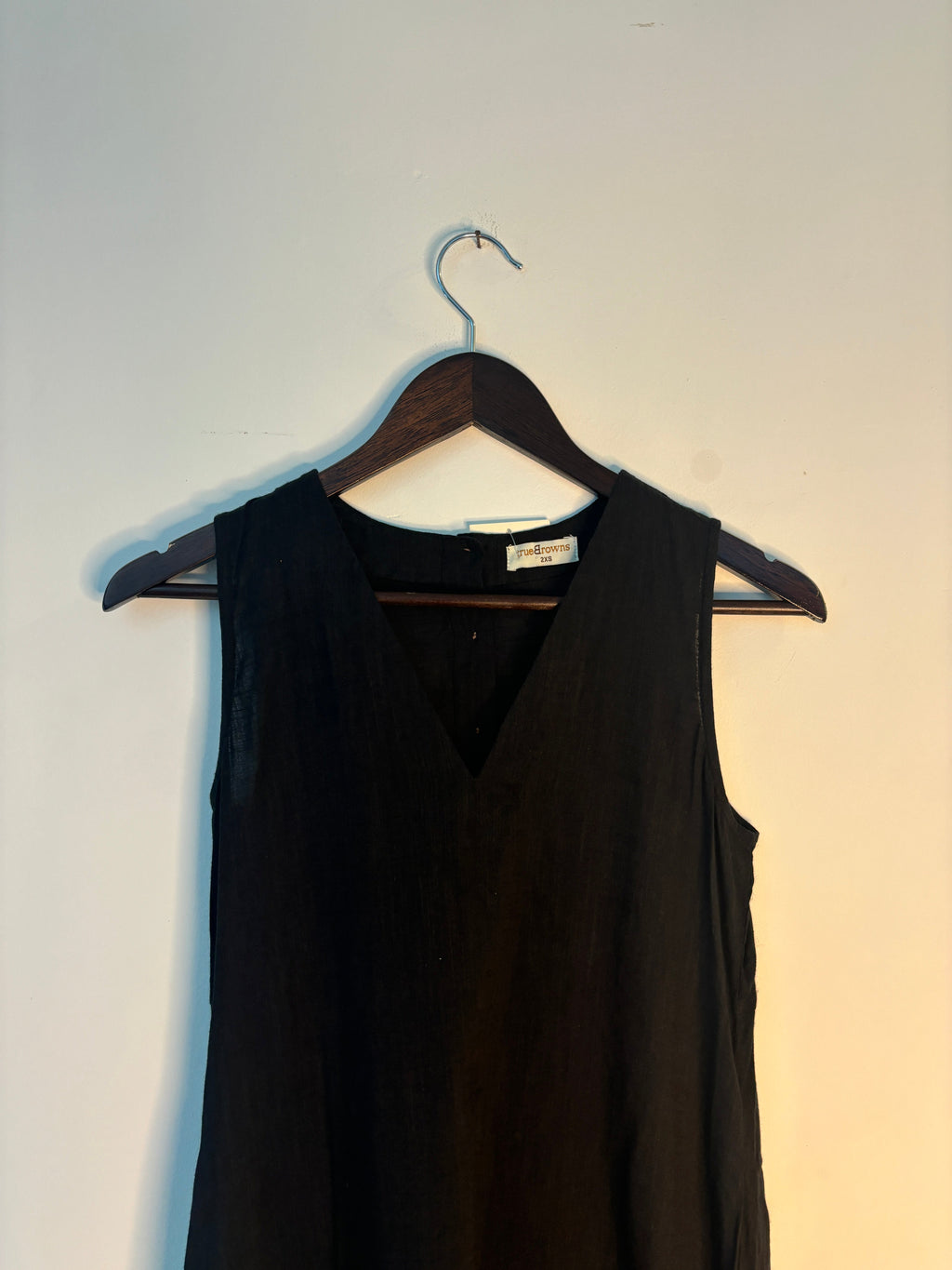 trueBrowns Black Slub Dress | Grocsy