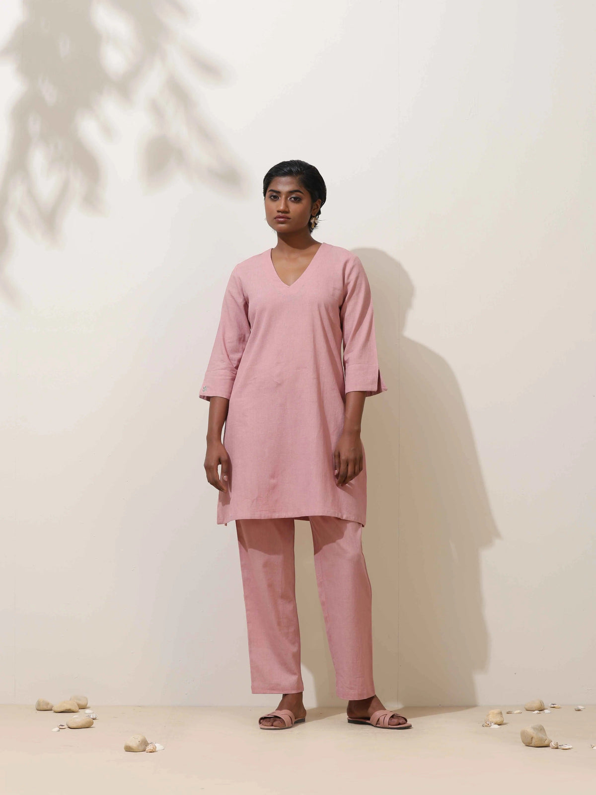 trueBrowns Pink Cotton Linen Kurta Co-Ord Set | Grocsy