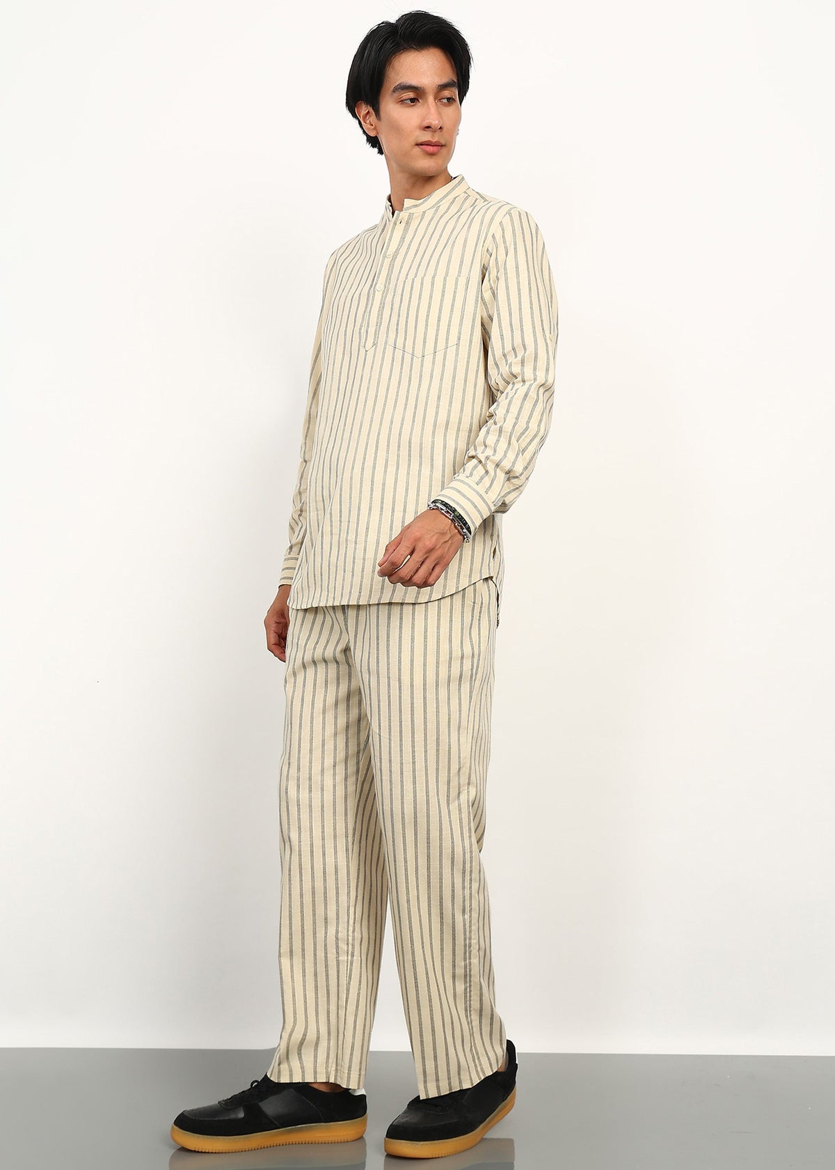 Fabmade Sandline Stripe Linen Set | Grocsy
