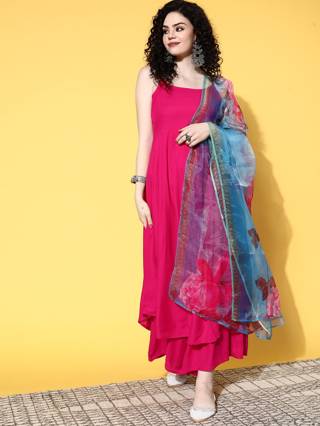InWeave Strappy Set In Fuchsia With Blue Fuchsia Organza Dupatta | Grocsy