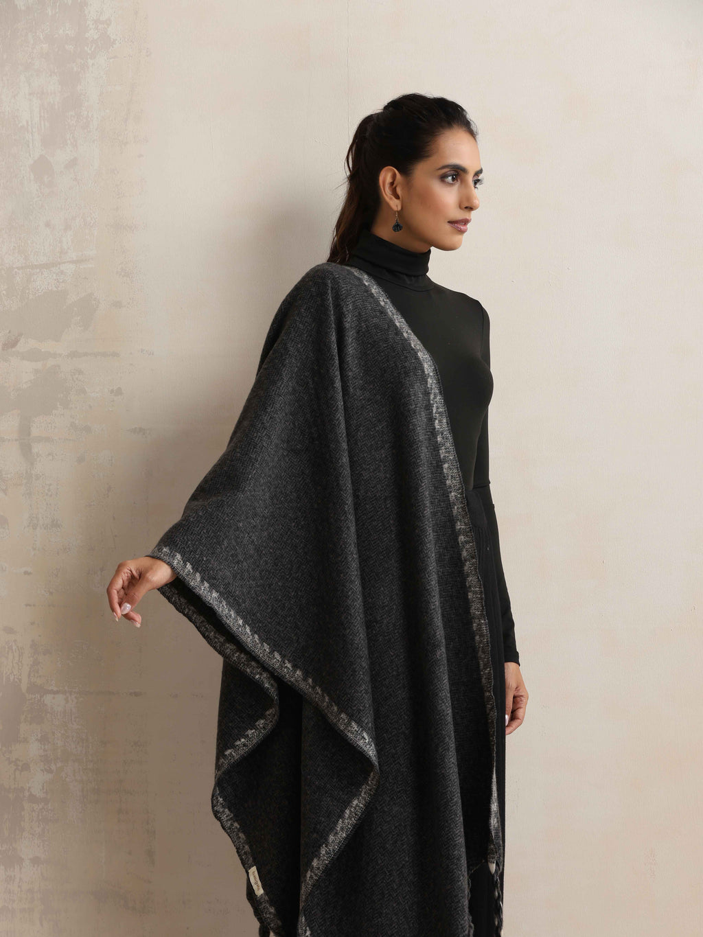 trueBrowns Black Tassel Woollen Stole | Grocsy
