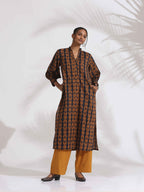trueBrowns Black Cotton Print Straight Kurta Set | Grocsy
