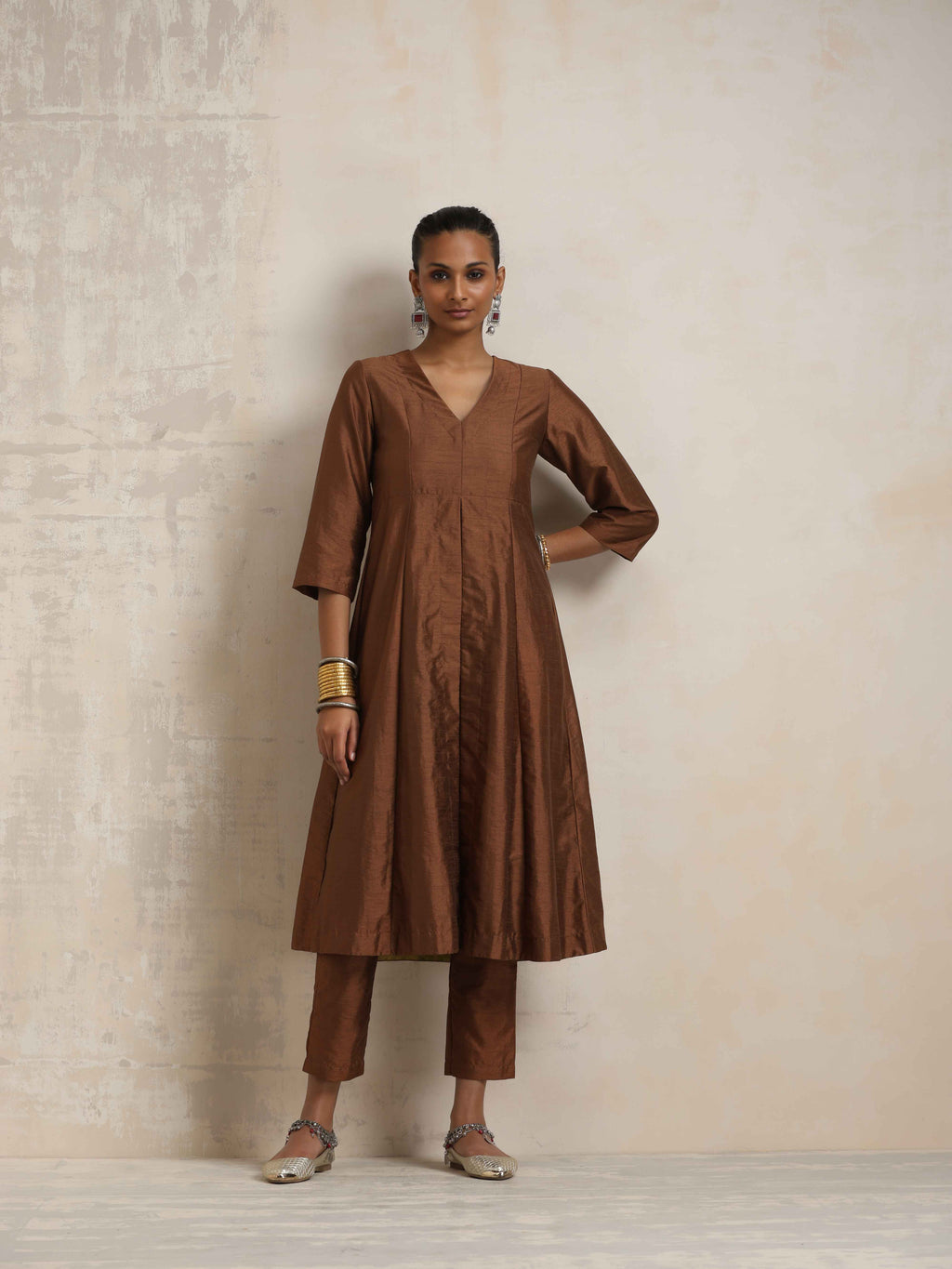 trueBrowns Brown Silk Slit Kurta Set | Grocsy