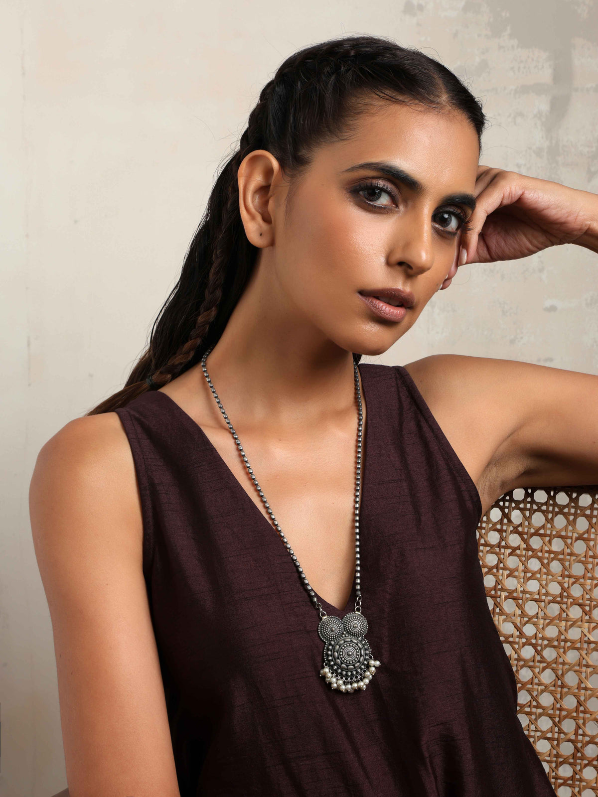 trueBrowns Silver Tone Pearl Drop Pendant Chain | Grocsy
