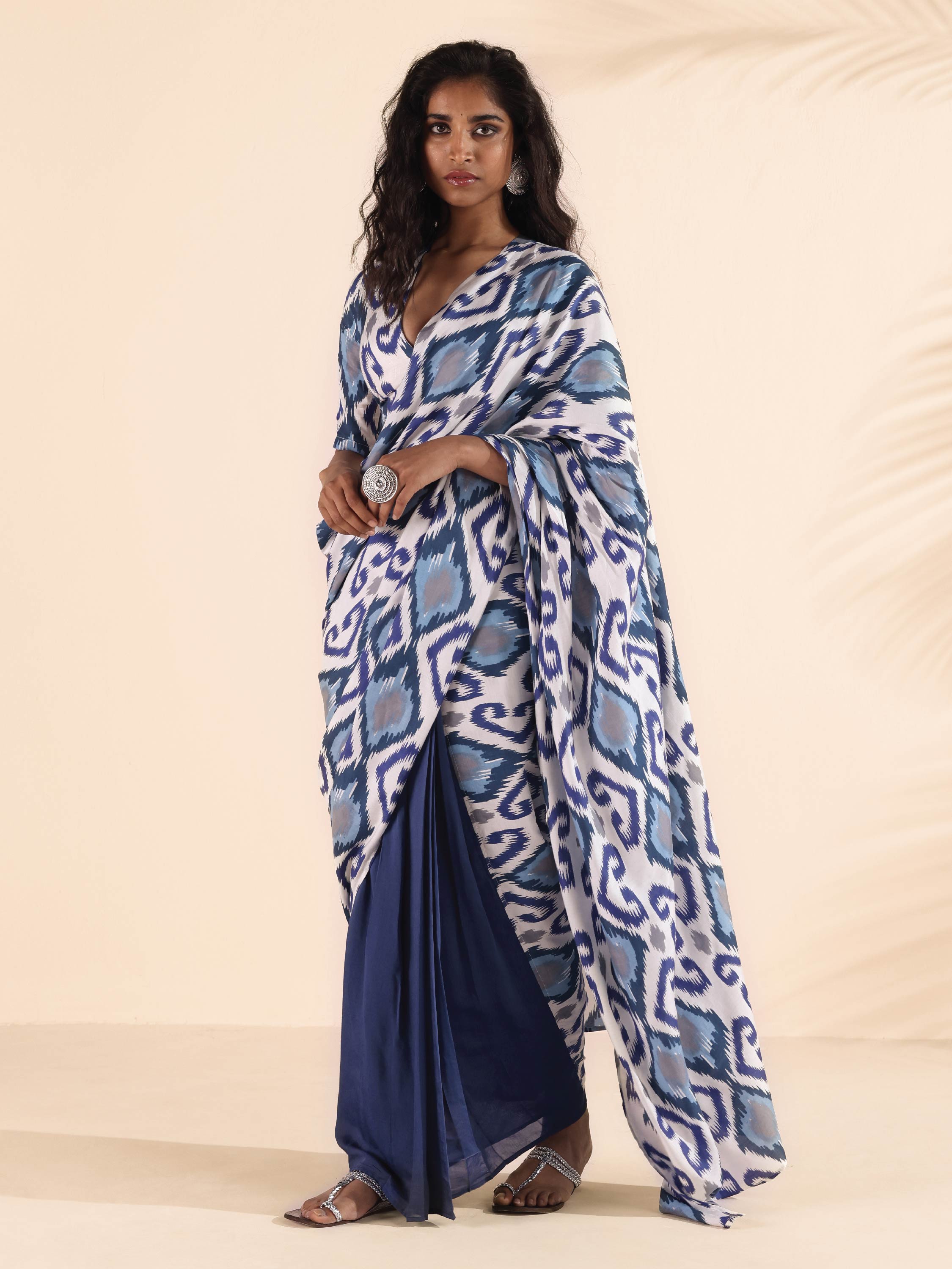 trueBrowns Blue White Muslin Ikat Saree | Grocsy