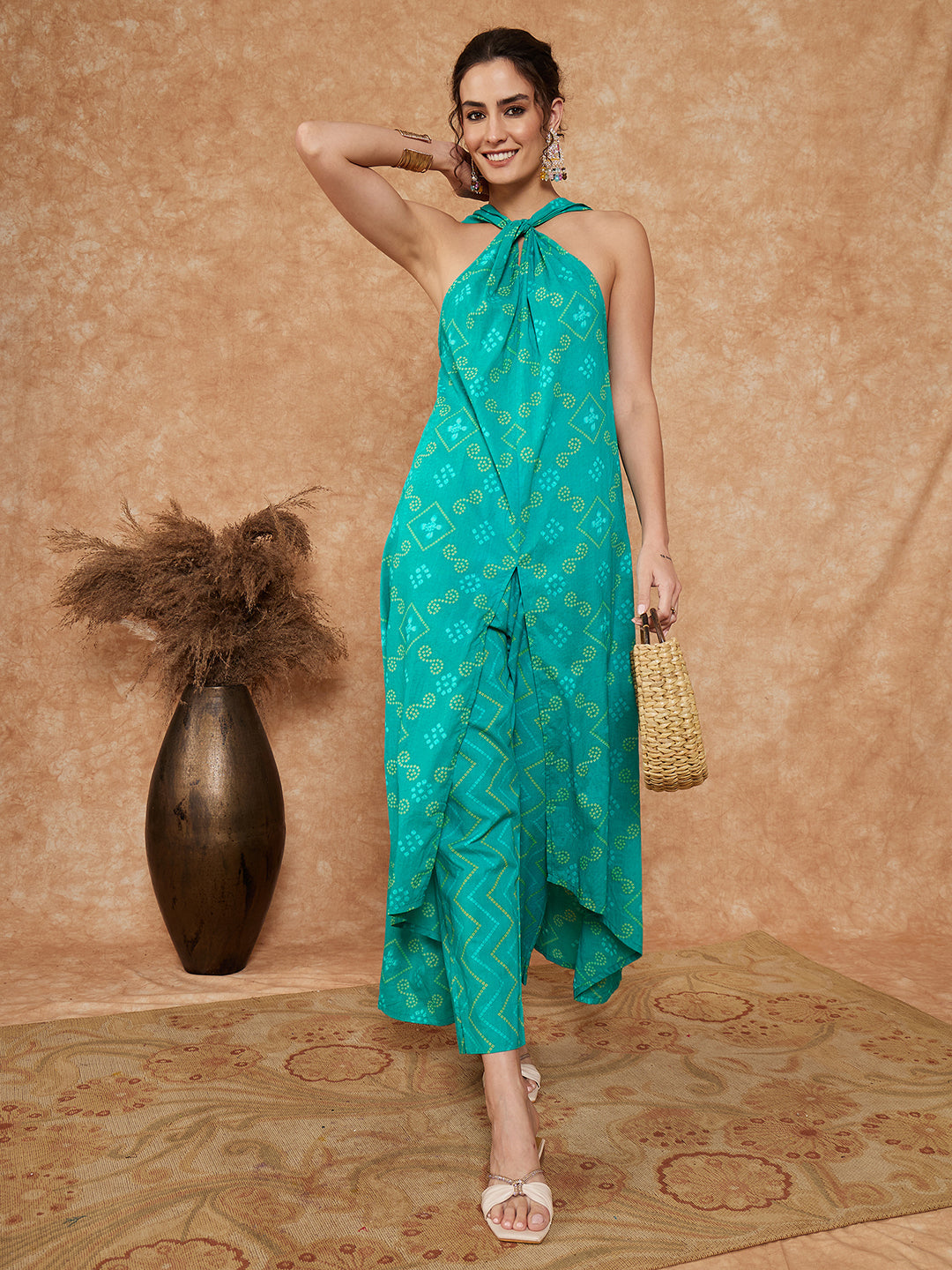 InWeave Women's Aqua S Print Twisted Neckline Kurta Pant Set | Grocsy