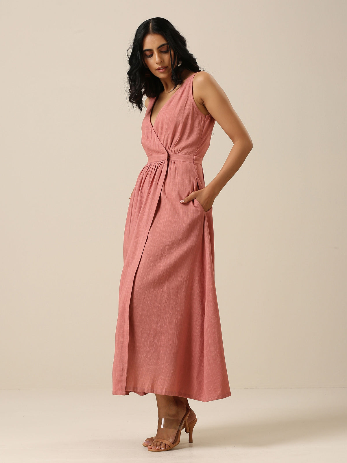 trueBrowns Light Mauve Slub Texture Sleeveless Wrap Dress | Grocsy