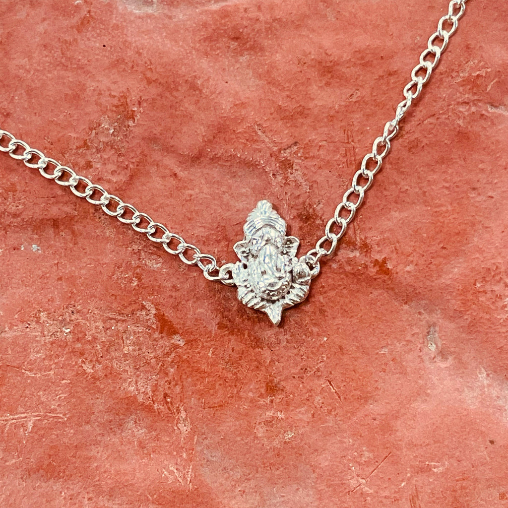 trueBrowns 925 Sterling Silver Lord Ganesh Idol Silver Chain Rakhi | Grocsy