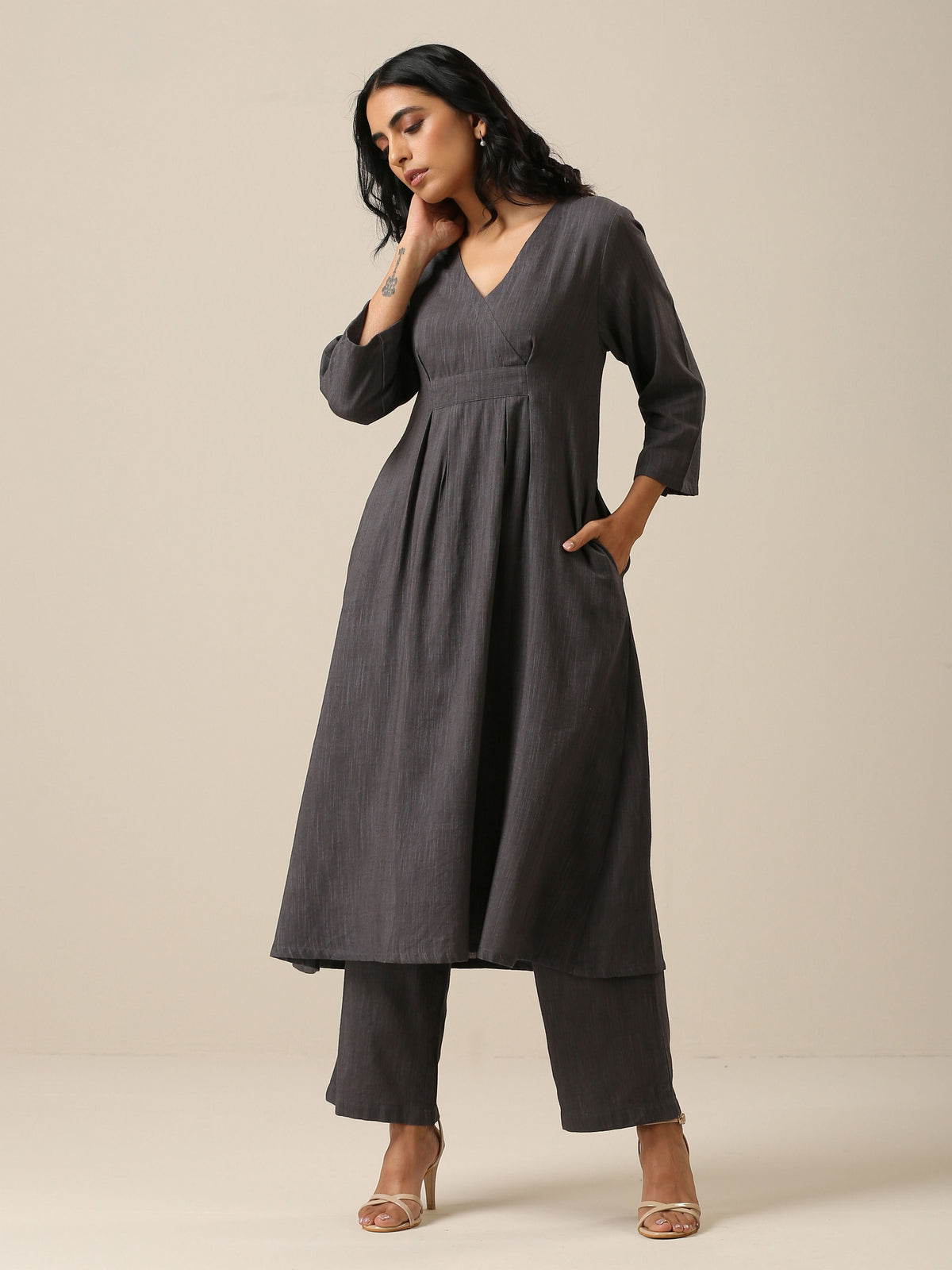 trueBrowns Slate Grey Slub Texture Overlap Pleat Kurta Pant Set | Grocsy
