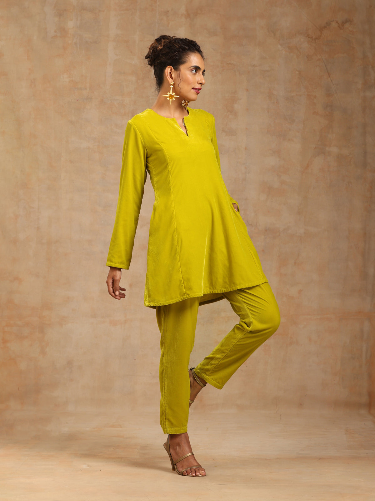 trueBrowns Lime Velvet Solid Co-ord Set | Grocsy