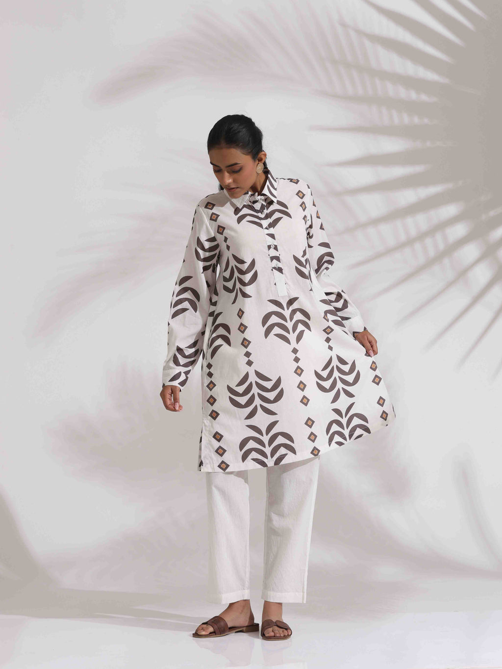 trueBrowns White Cotton Stripe Print Kurta Co-ord Set | Grocsy