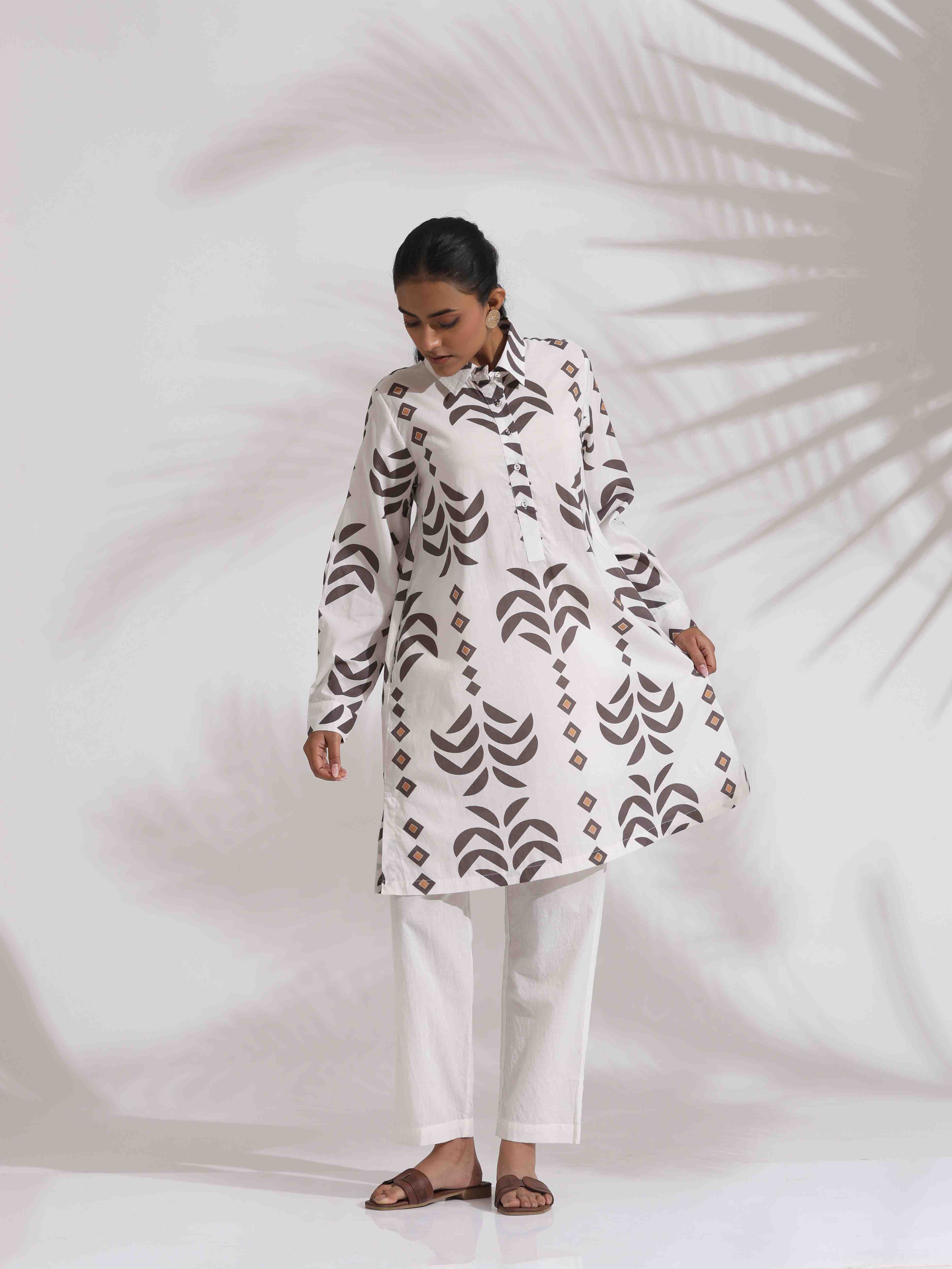 trueBrowns White Cotton Stripe Print Kurta Co-ord Set | Grocsy
