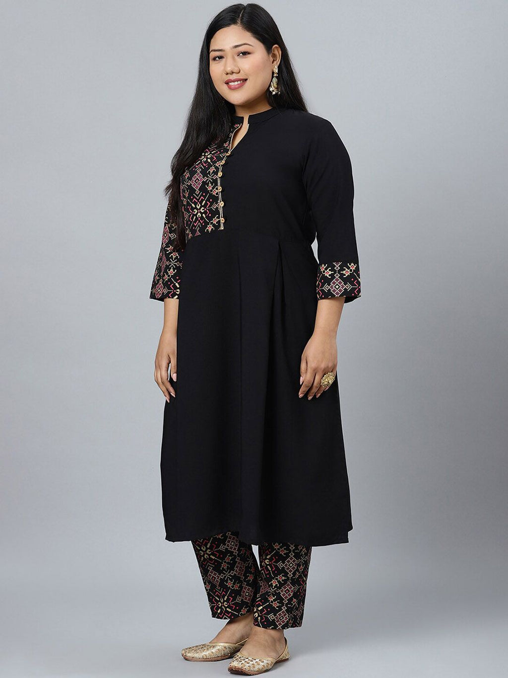 Sztori Plus Size Black Floral Printed Mandarin Collar Straight Kurta with Trousers | Grocsy