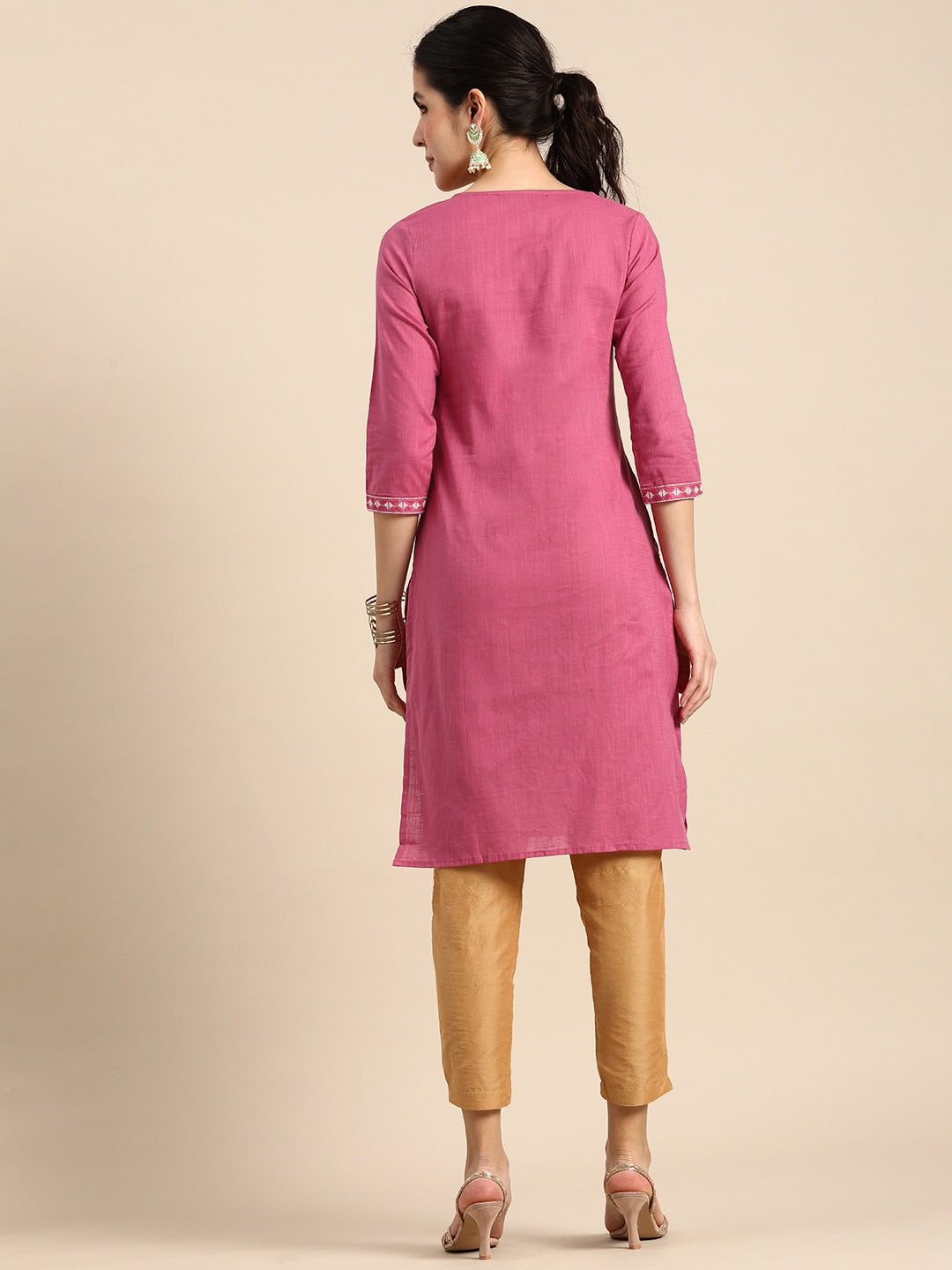 Sangria Women Geometric Embroidered Thread Work Kurta | Grocsy